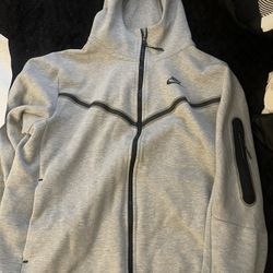 nike tech