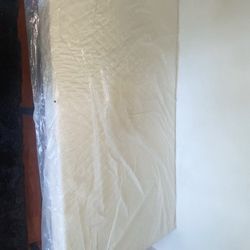 White Twin Mattress 