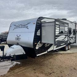 2019 Weekend Warrior JJ 2400 14+ Super Clean