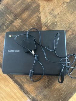 11.6” Samsung laptop Chrome intel celeron XE500c13