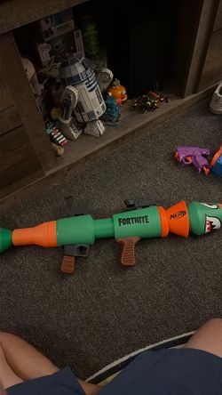 Nerf Fortnite rocket launcher