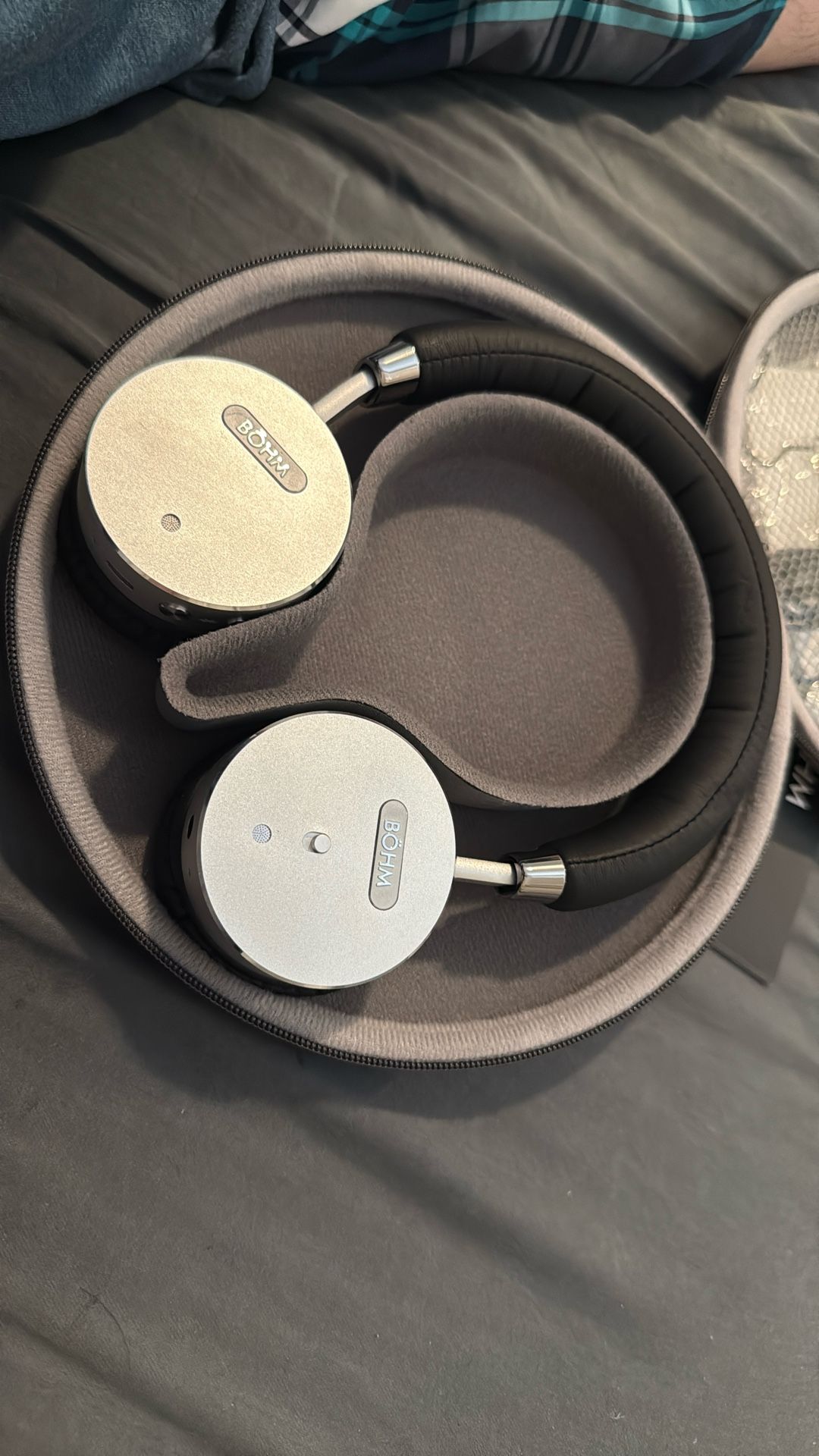 BÖHM B-66 Noise Cancelling Bluetooth Headphones