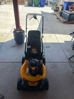 Shop DEWALT 21 in. 150cc Briggs and Stratton 625ex Engine Rear Wheel Drive 2-in-1 Gas Self Propelled Walk Behind Lawn Mower Questions & Answers (212