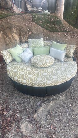 Round Outdoor Daybed with Cushions and Pillows