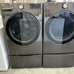 LG Washer and Dryer Set 