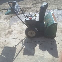 8 Hp Electric Start Runs Good 