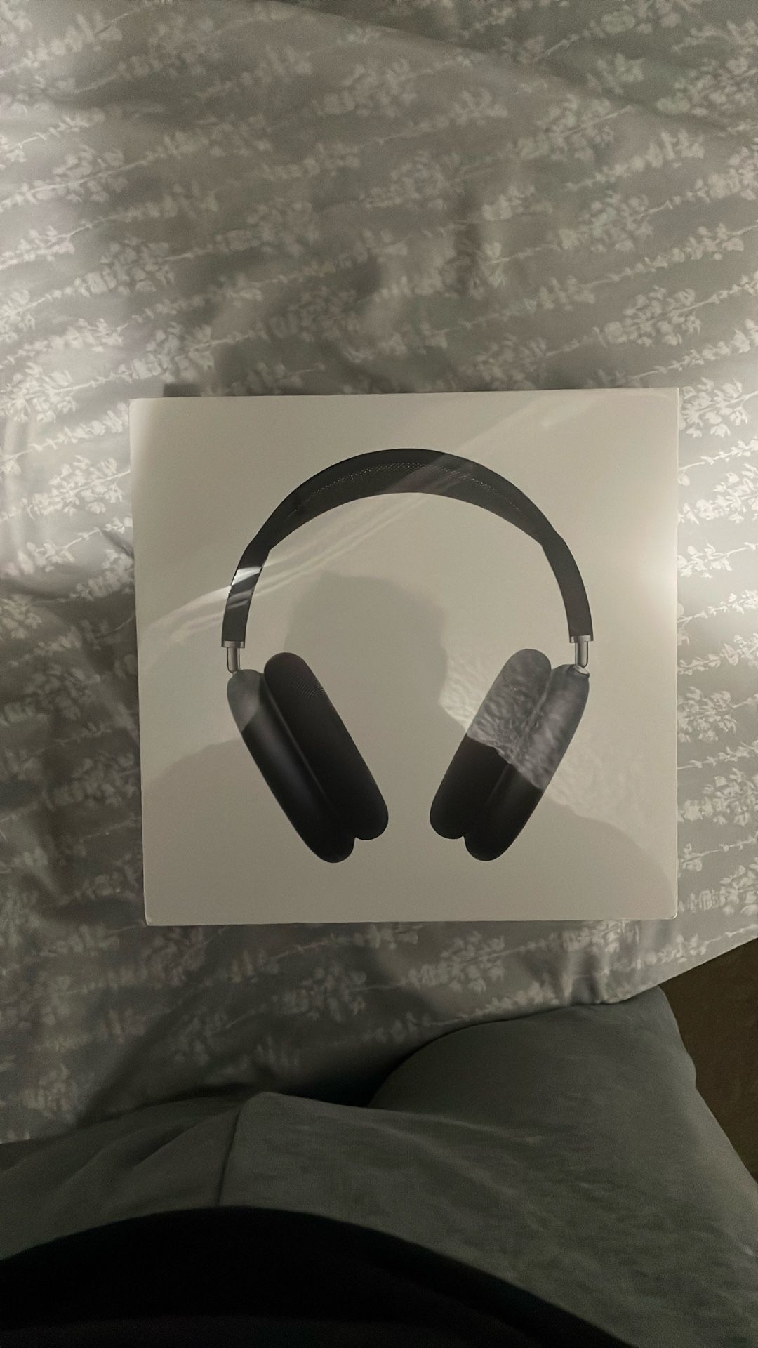 AirPod Maxes Midnight Black