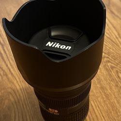 Nikon AF-S NIKKOR 24-70mm f/2.8G ED Lens --used