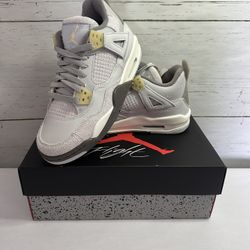Air Jordan 4 Retro SE Craft Photon Dust GS Size 5Y Brand New