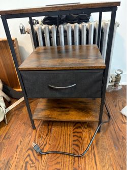 Charging end table