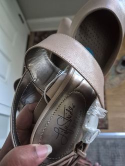 Women's pumps footwear