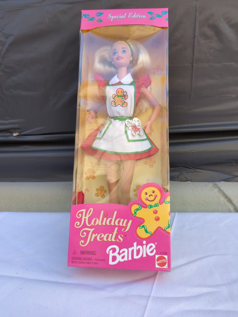 Vintage Holiday Treats Barbie 