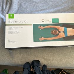 New Yoga Beginners Kit 