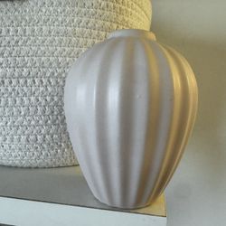 Small Decor Pieces (4) Vases, Frames Home Decor 