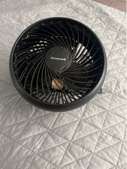 Honeywell small table fan