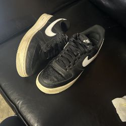 Black, air force Nike shoes