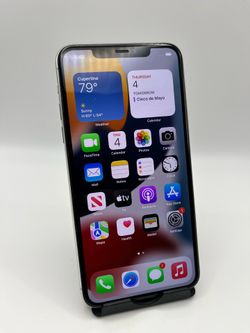 Apple iPhone 11 Pro Max 64GB Unlocked with Free Charger