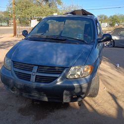 2005 Dodge Caravan