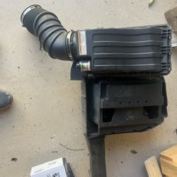 99-03 F250 7.3 Air filter / Battery Box