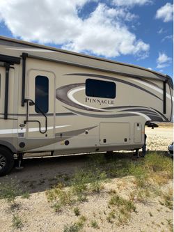 2020 Jayco Pinnacle