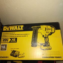 Dewalt Brand Nailer Kit