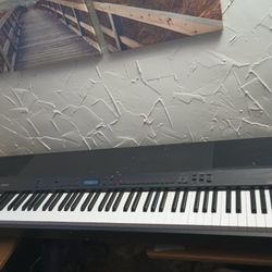 Yamaha Electric Piano P-150