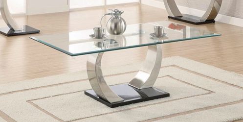 Coffee table in offer (701238)