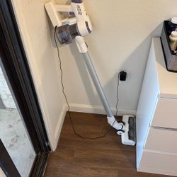 Remote Vacuum Cleaner