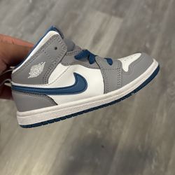 Jordan 1’s Size 9.5C