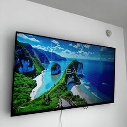 Like New 70” Vizio Smart TV