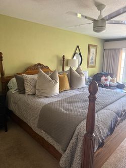 Solid Wood Four-Poster Bed Frame