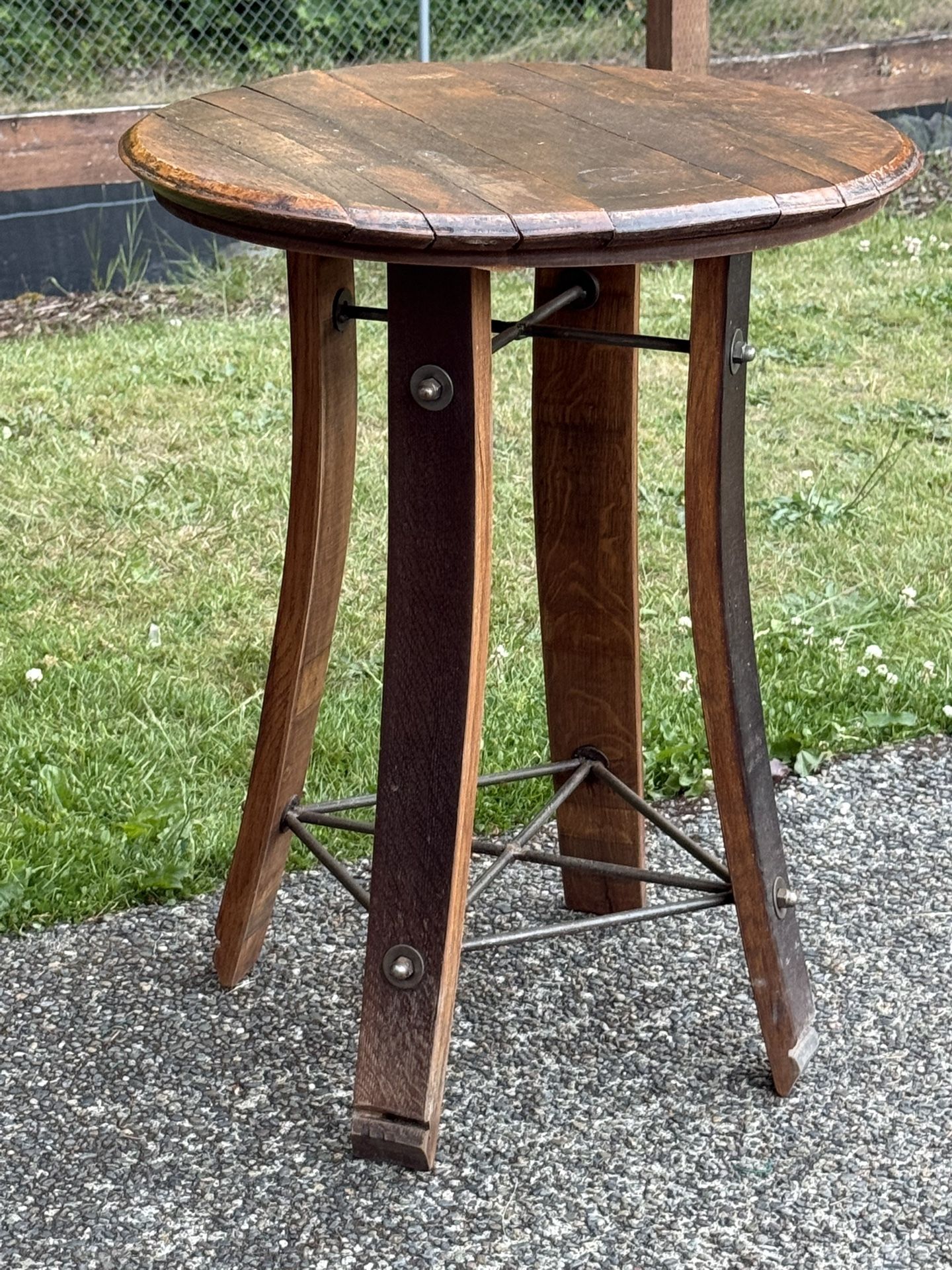 28" Barrel Top Side Table