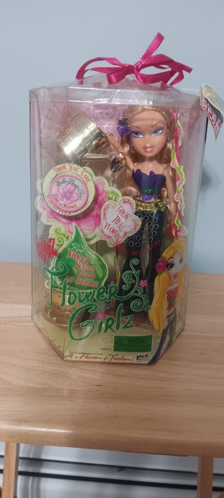 Vintage Bratz Flower Girlz Chloe New