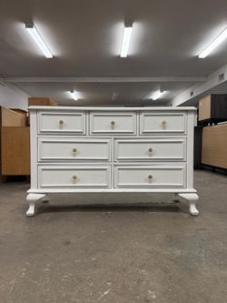White 7 Drawer Dresser Chest