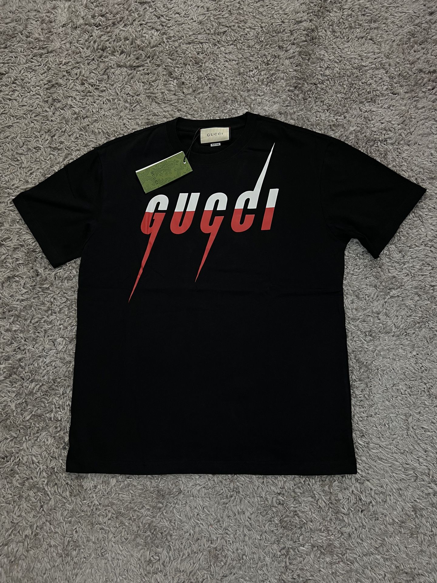 Gucci t shirt size M