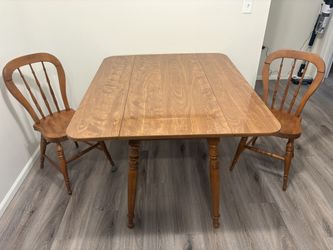 Foldable table With 2 Chairs
