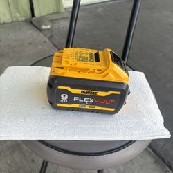 FLEXVOLT 20V/60V MAX Lithium-Ion 9.0Ah Battery Pack