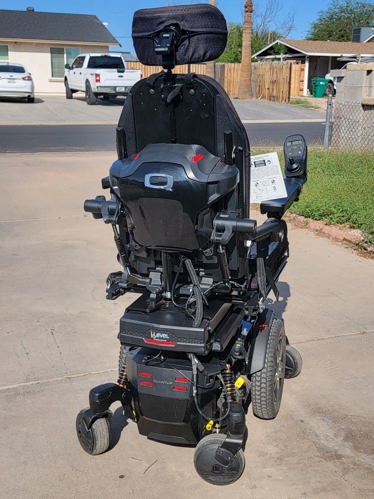 Q6 Edge 3.0 Electric Mobilty Wheelchair