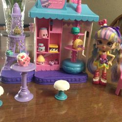 Shopkins Moose Toy   Oh La La Macaron Café Set