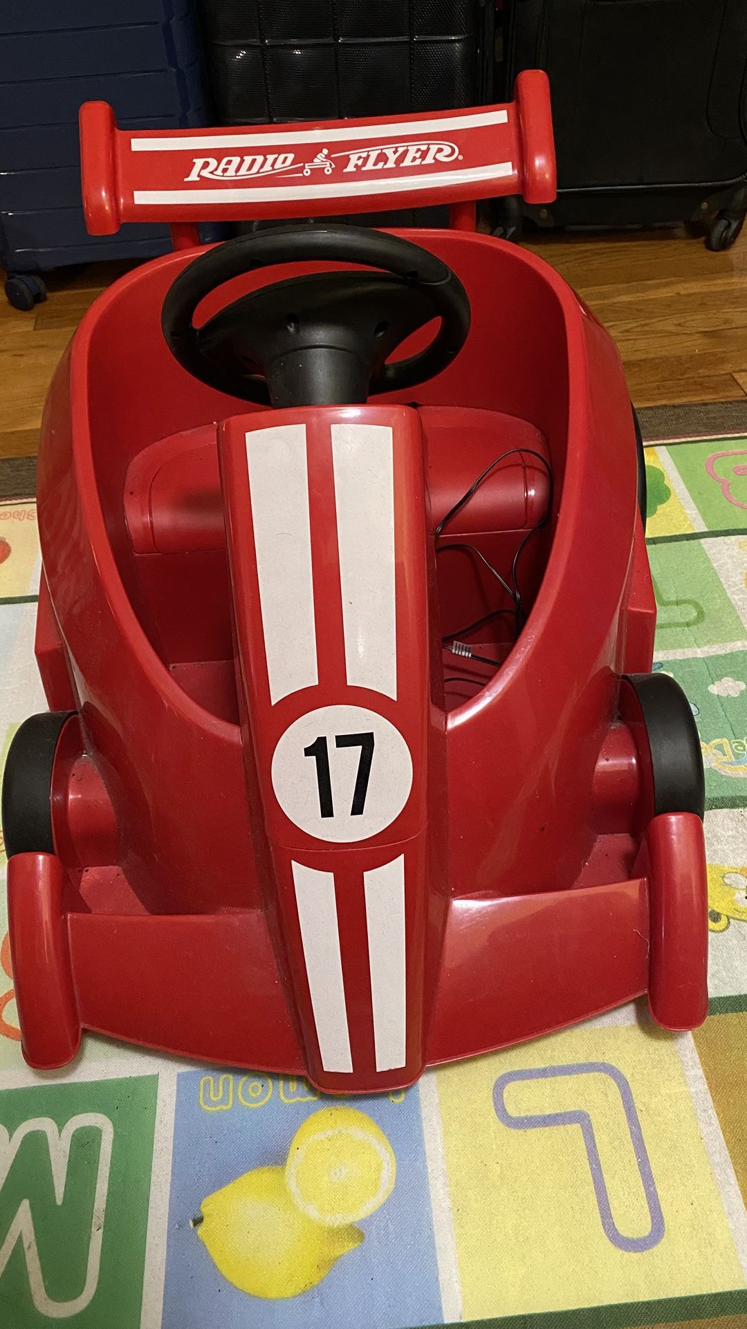 ) Radio Flyer Grow with Me Racer, Kids Battery Powered and Remote Control Ride On Toy
