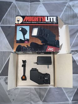 Rechargeable Mighty Lite Cordless Battery Powered Video Light New In Box