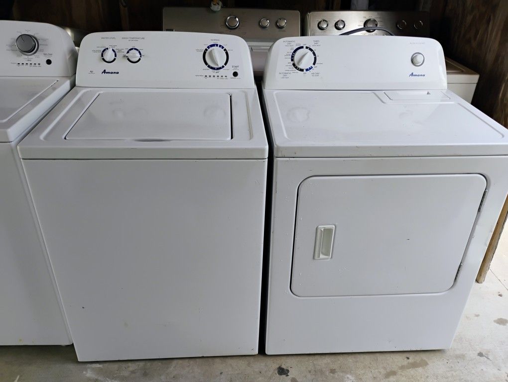 AMANA WASHER AND DRYER MATCHING SET