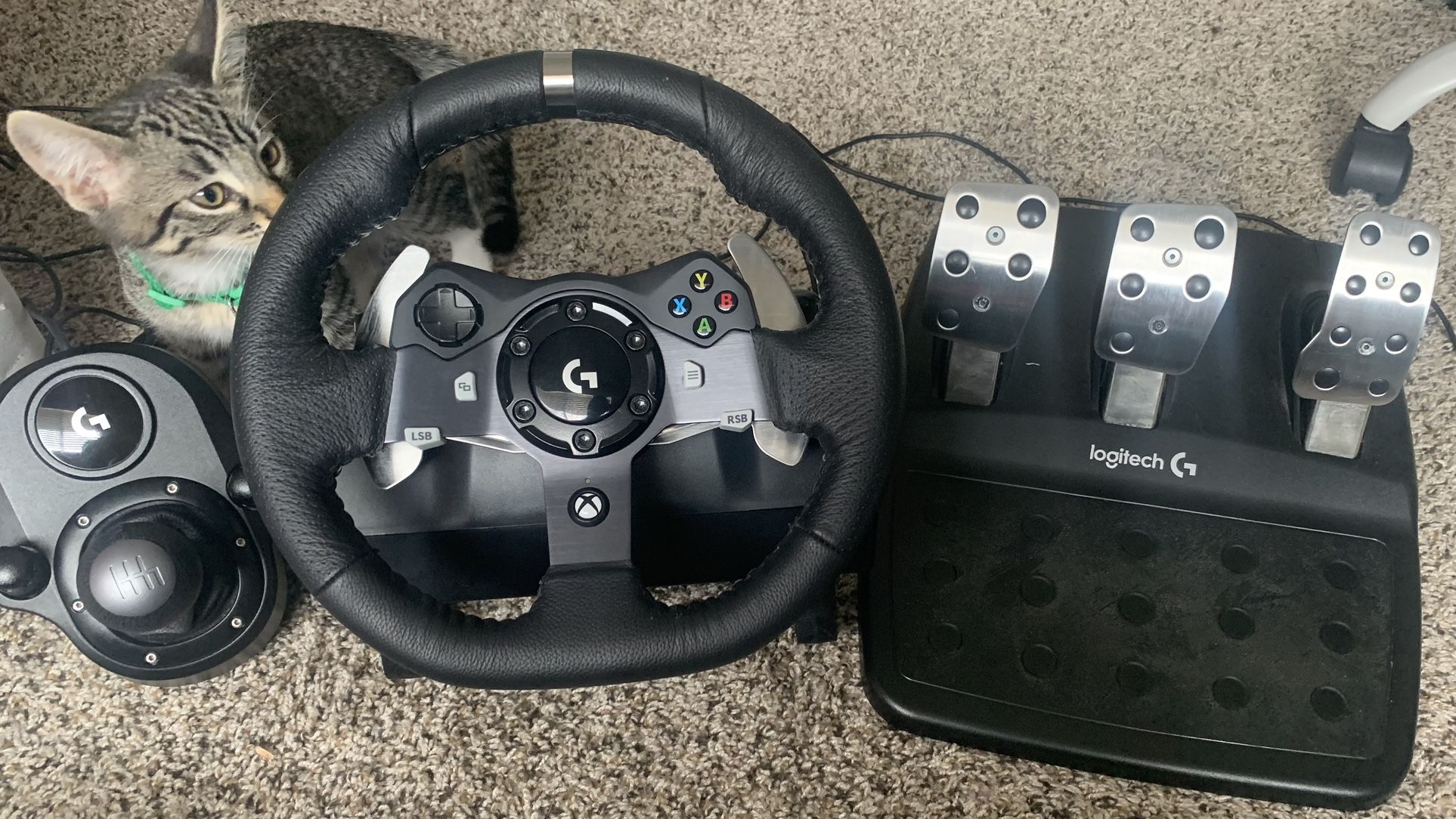 Logitech G920 Steering Wheel + Pedals + Shifter