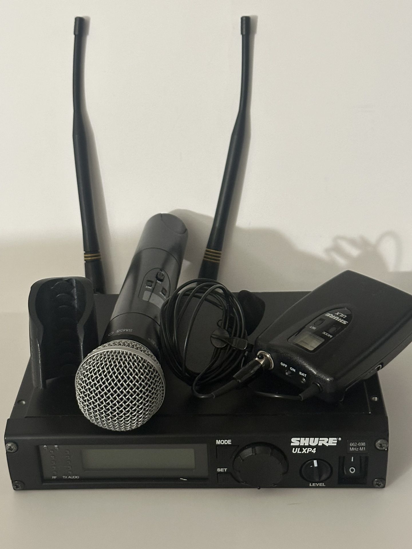 Shure Wireless Two Chanel Microphone With Hand Held Mic And Waiste Mic 