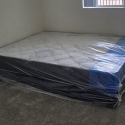 New Year's Sale 24hrs Same Day Delivery Se Habla Espanol Twin Mattress 99 Full 159 Queen Bed 179 King 229 Cali King 229 All Sizes Available 