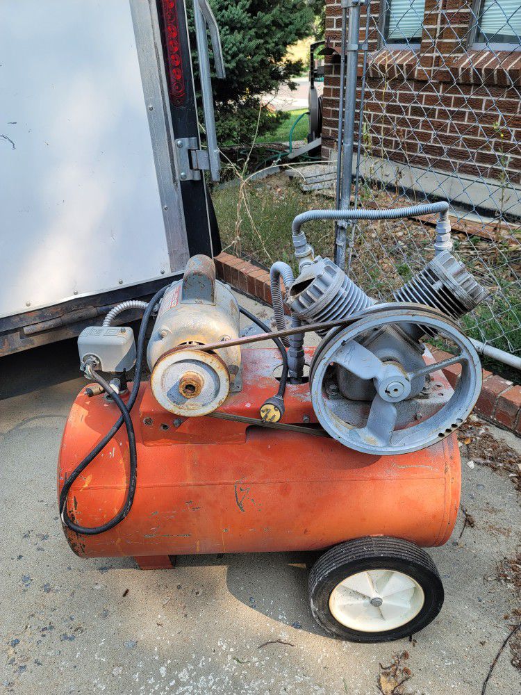 Old Air Compressor 2 Pump W/ Dayton Motor