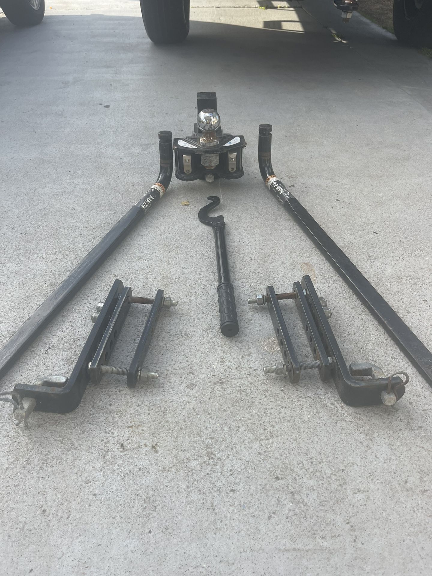 e2 Hitch Round Bar Set