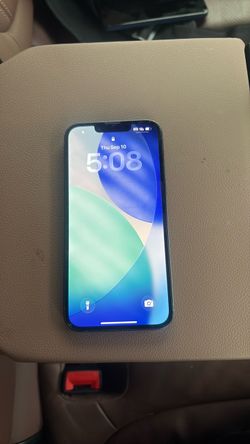 iPhone 16e
