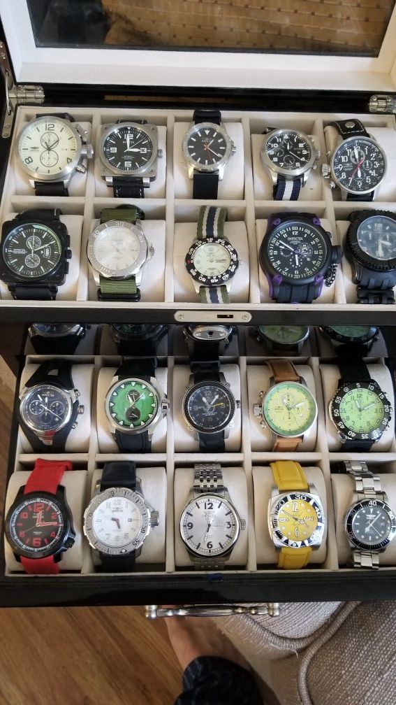 Watch collection 46 watches invicta swiss legend bulova Stuhrling 3 wood cases
