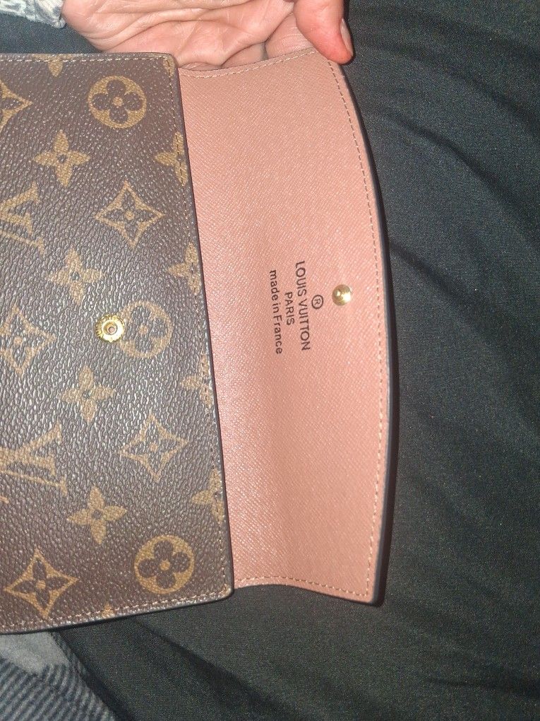 Louis Vuitton Sarah Wallet